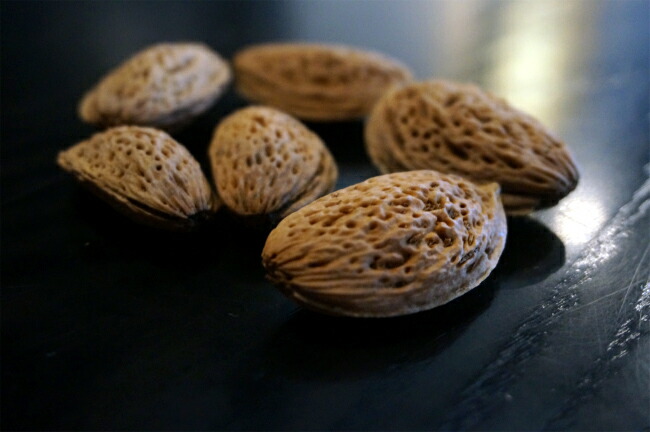 アーモンド ダベイ 4